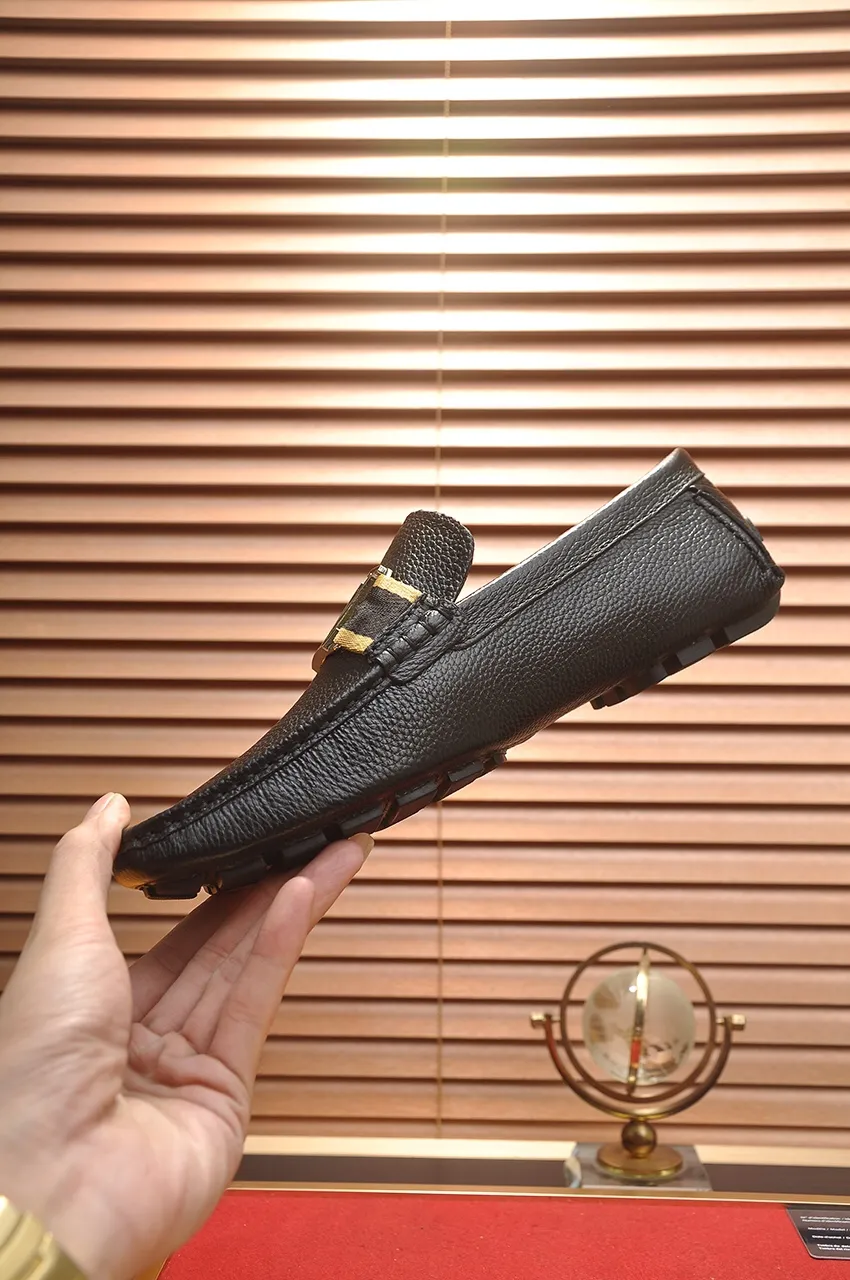 Men's men's shoes 💰420💶 [LV Doudou shoes] (water-dyed cowhide lining) new model is on the market, available on the official website. The new Doudou shoes are processed into single-color materials, and the uppers are made of imported cowhide material. The body of the shoe is fully hemmed with mark thread, and is lined with imported original cowhide leather. The elegant shoe shape is super suitable for all-matching, and the size is 38-44.